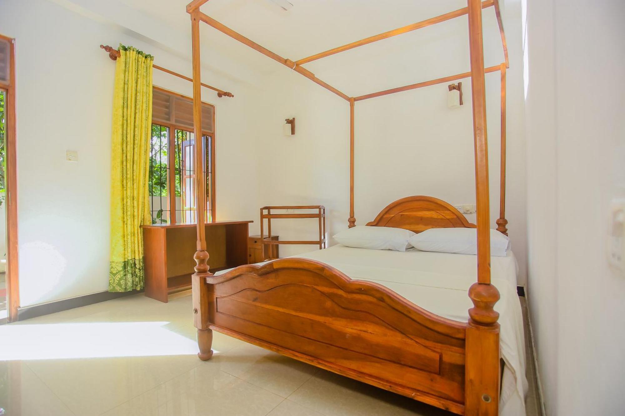 Little Angels Bed & Breakfast Mirissa Exterior foto