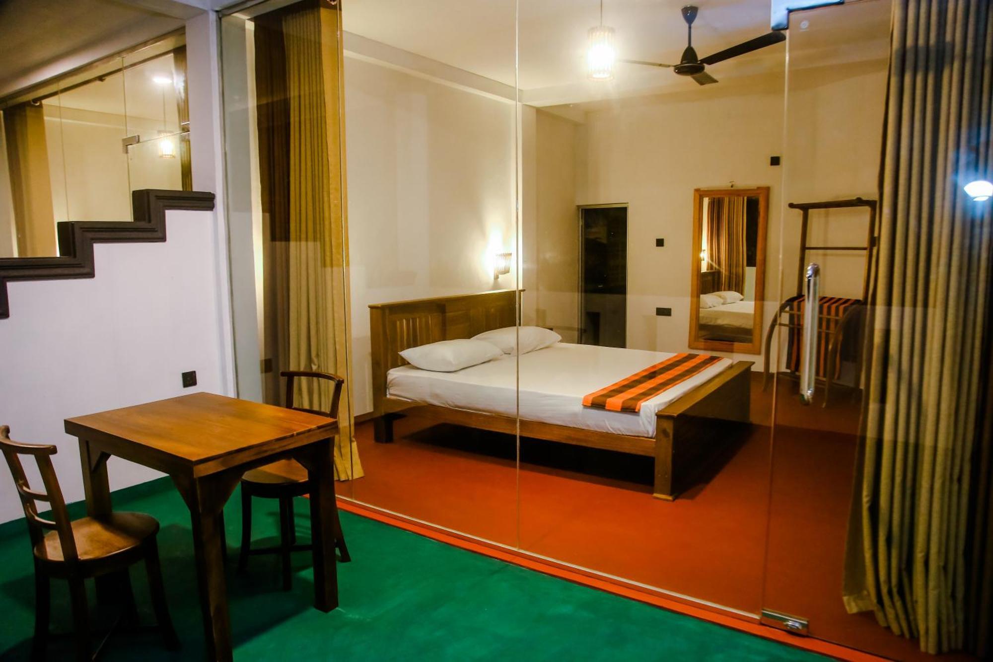 Little Angels Bed & Breakfast Mirissa Exterior foto
