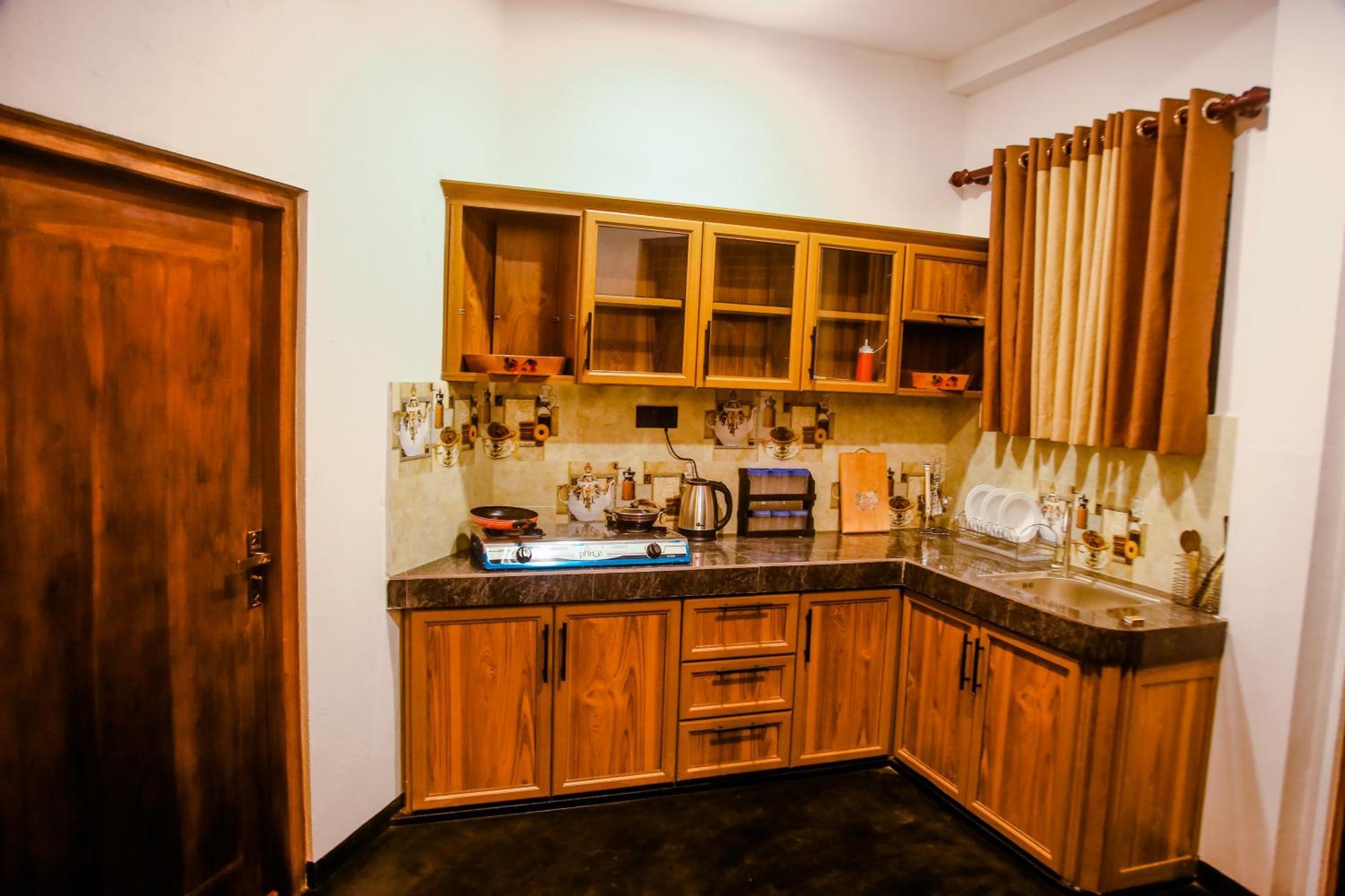 Little Angels Bed & Breakfast Mirissa Exterior foto