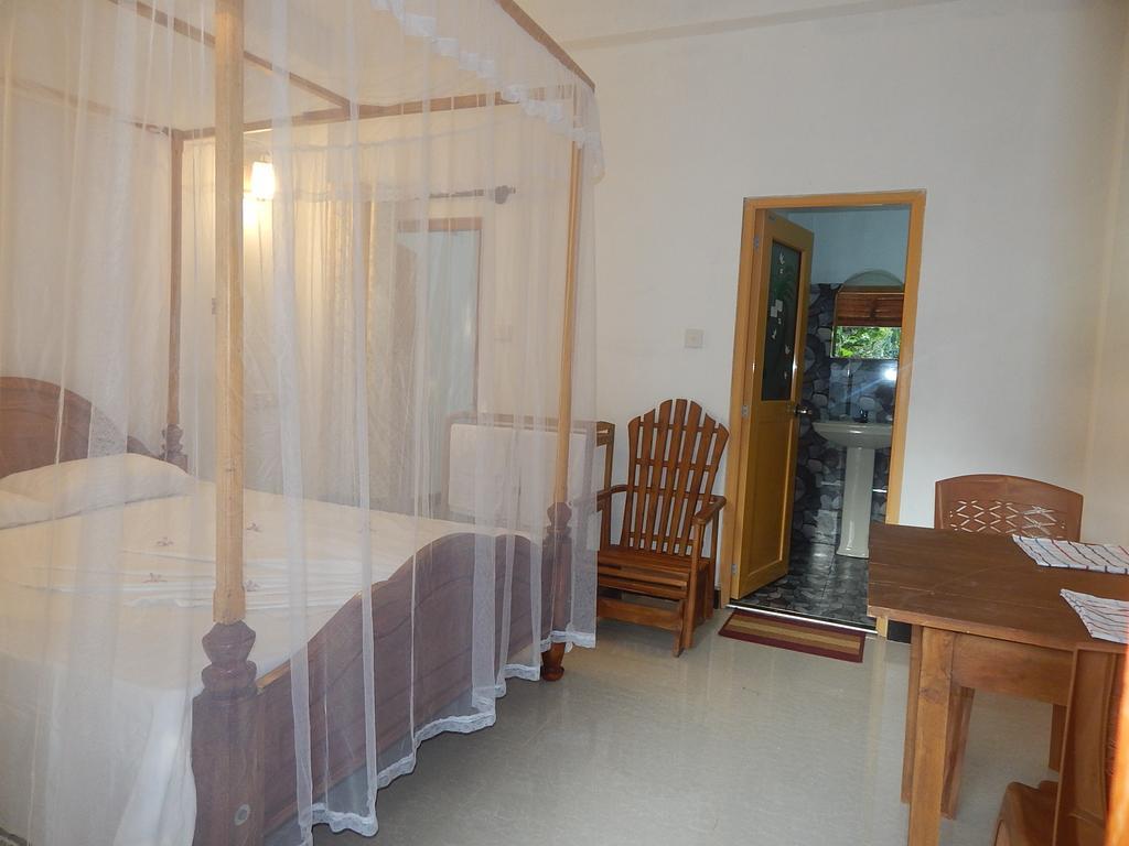 Little Angels Bed & Breakfast Mirissa Cameră foto